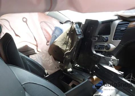 2020 GMC Yukon 4Wd Denali z USA, uszkodzony, nr VIN 1GKS2CKJ3LR135617